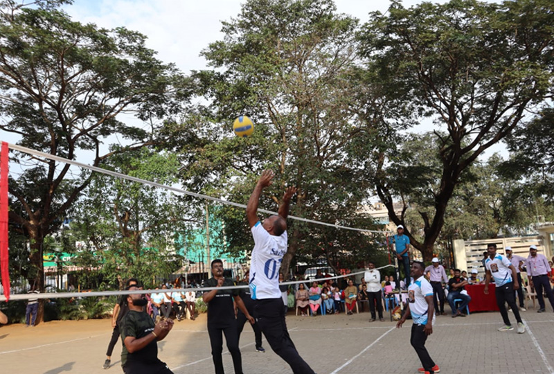 Volleyball and Throwball tournament for school parents